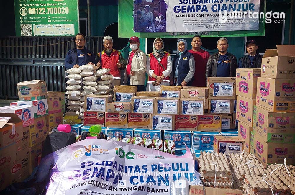 Baksos-Peduli-Korban-Cianjur-Ulur-Tangan-Besama-PDUI-Bekasi-Tahap-1-01