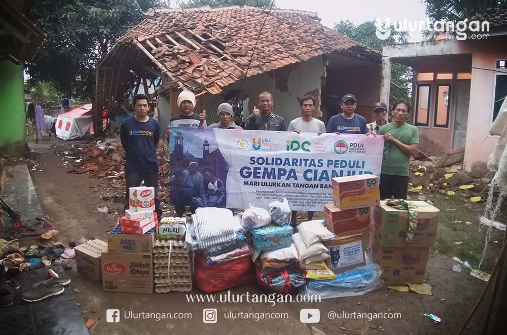 Baksos-Peduli-Korban-Cianjur-Ulur-Tangan-Besama-PDUI-Bekasi-Tahap-1-43