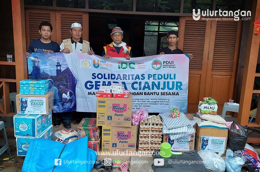 Baksos-Peduli-Korban-Cianjur-Ulur-Tangan-Besama-PDUI-Bekasi-Tahap-1-55