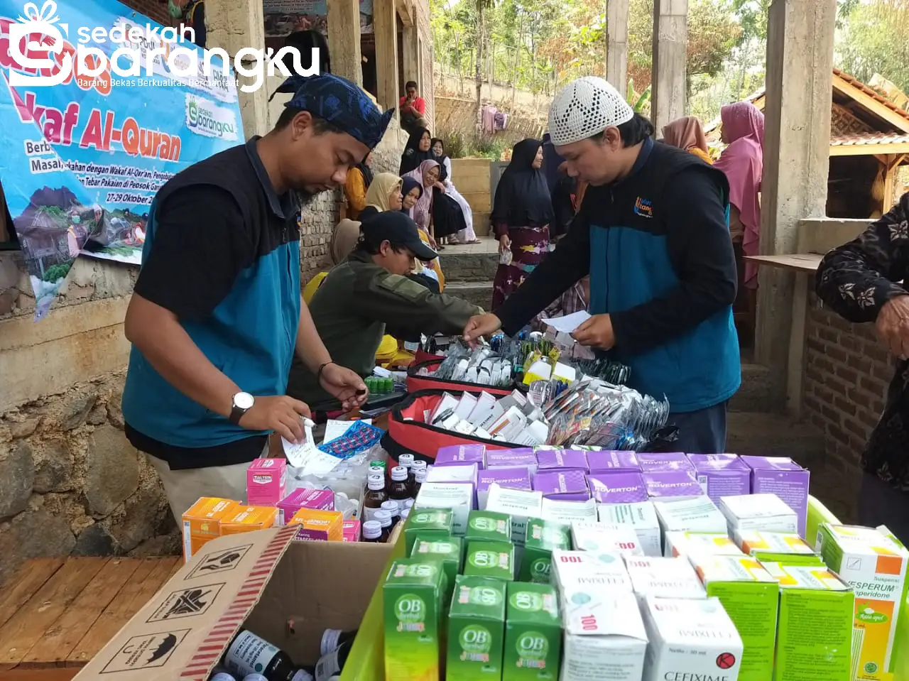 Penyaluran ke-12 Safari Sumpah Pemuda: Hari Ke-3 Ulurtangan dan PDUI Kota Bekasi Gelar Baksos dan Wakaf Quran di Cibatu, Garut