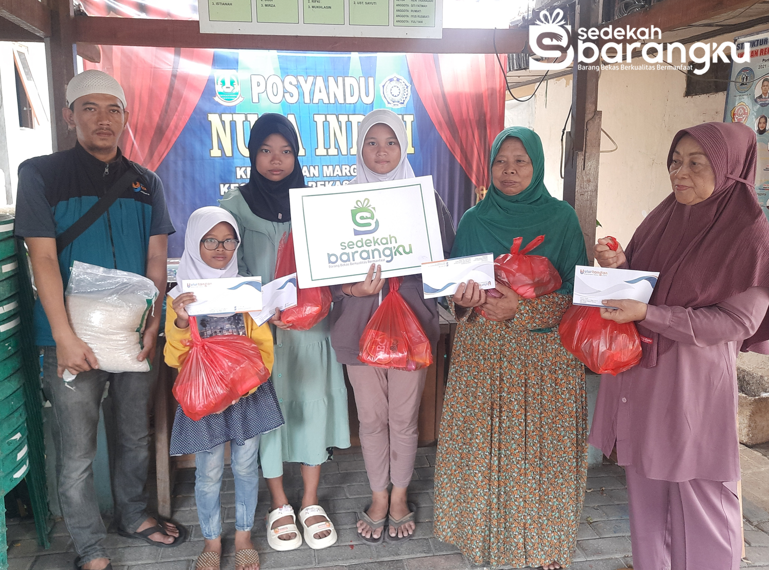 Penyaluran ke-9: Sedekah Barangku Tunaikan Bantuan Sembako dan Santunan Uang tunai Kepada 13 Yatim Di Kota Bekasi