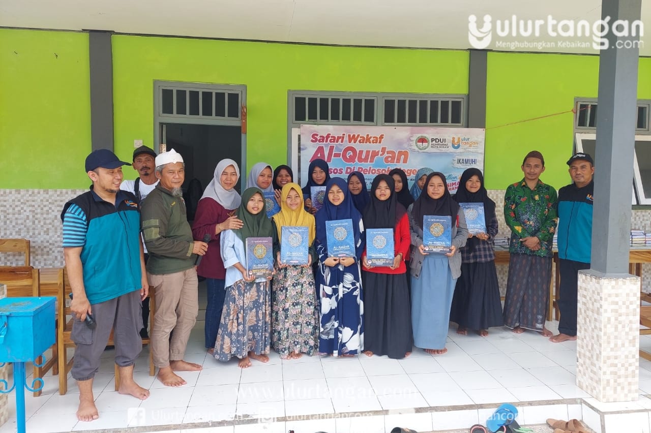 safari-wakaf-al-quran-ulurtangan-di-Pesantren-Nurul-Jadid-Gerokgak-Bali-1