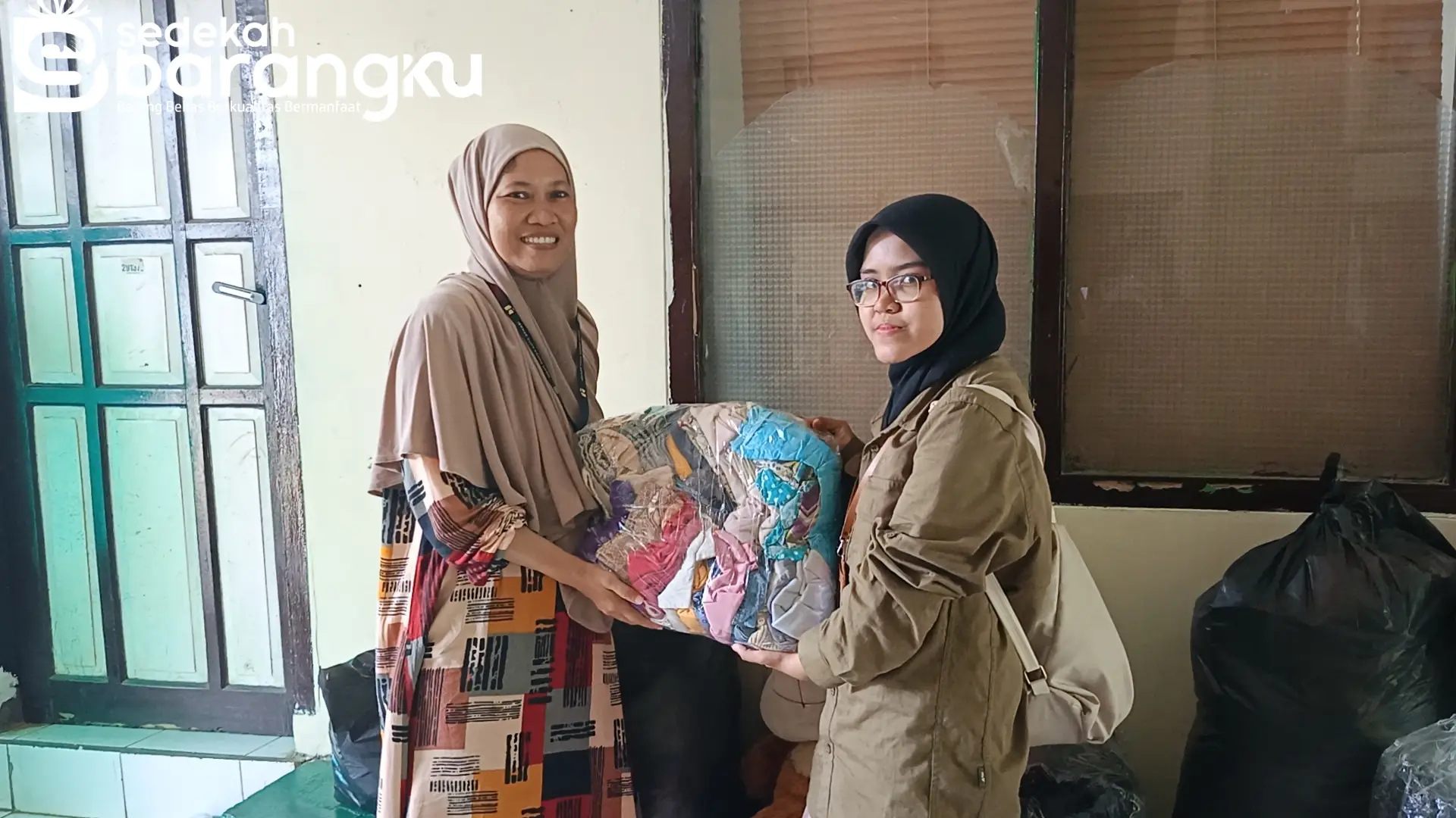 Sedekah Melahirkan Sedekah, Santri Ponpes Raudhotul Jannah Ikut Bergabung Program Sedekah Barang