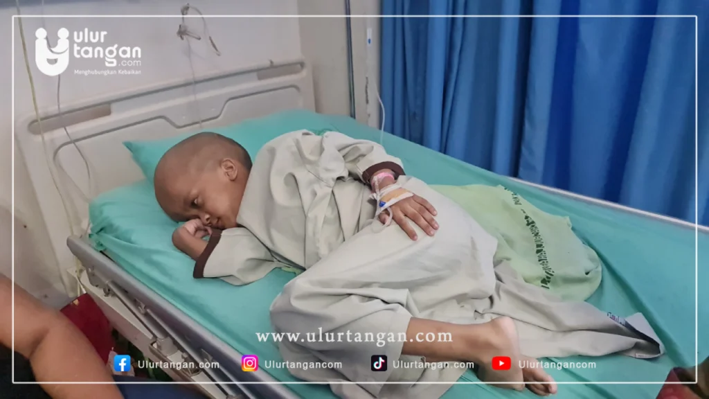 Bantu pengobatan Safia, anak dhuafa dengan hidrosefalus di Bekasi, untuk kebutuhan medis dan pendampingan lanjutan.